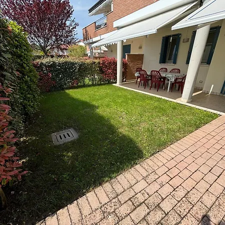 Casa vacanze Laguna Village B2 Oasi Ad Eraclea Con Piscina E Giardino Privato *